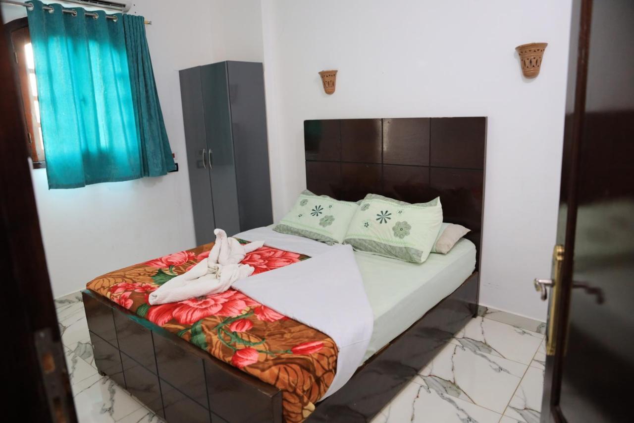 Memnoun House Lodge Louxor